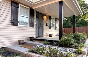 Exterior - The Liberty Nook - Close to Fort Benning / Graduation Ready / Pet Friendly (Columbus)