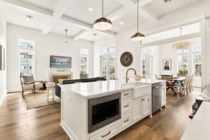 House (4 Bedrooms) | Interior - Tortuga House 105 SOU (Port Aransas)