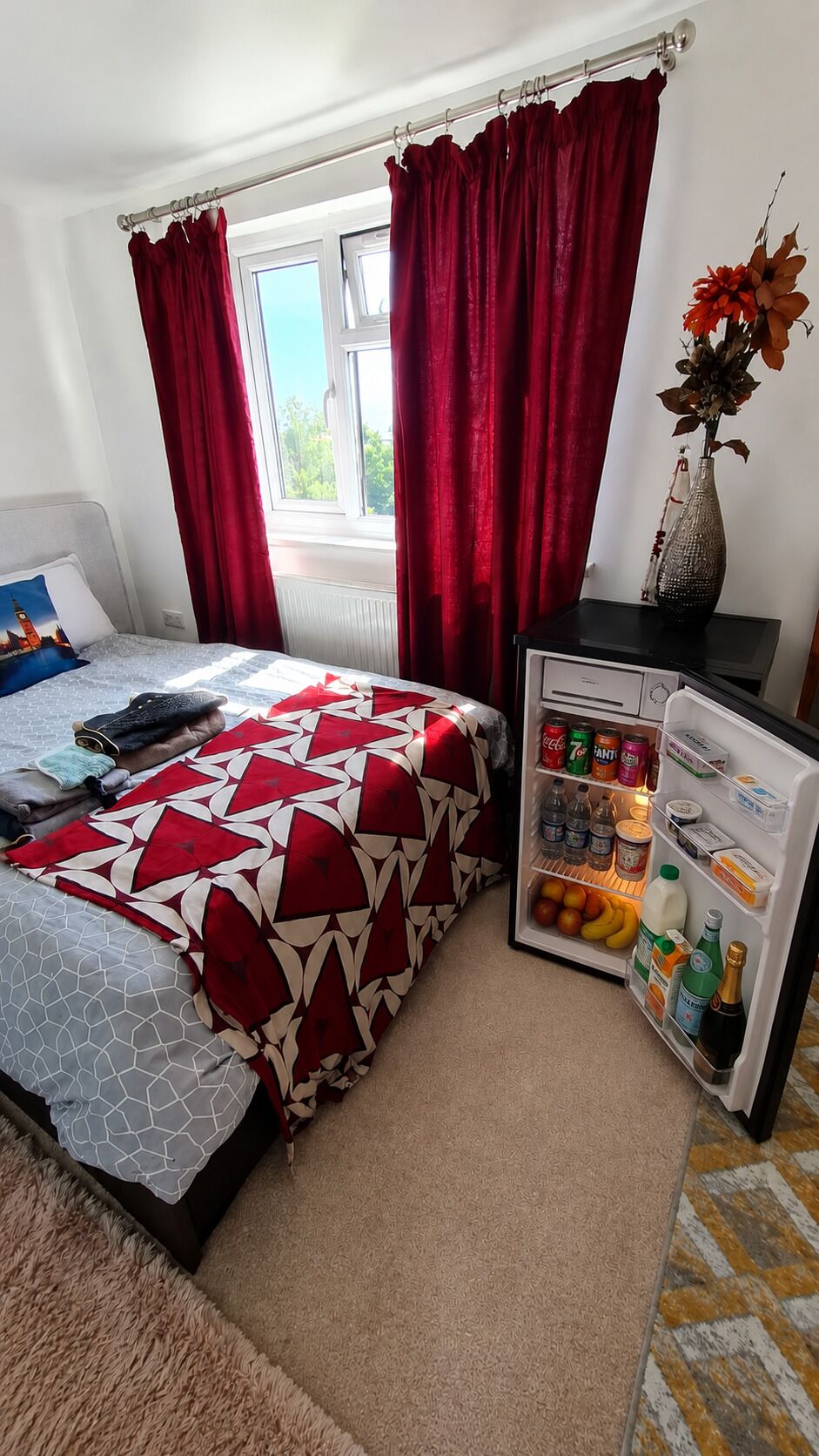 4 slaapkamers, een strijkplank/strijkijzer, wifi, beddengoed