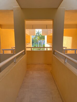 Interior - Bright and airy 2BR/2BA Nueva Vallarta condo with beach access (Nayarit)