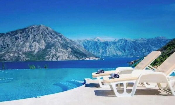 Pool - Luxury Penthouse with Panoramic Views of Kotor Bay (Morinj)