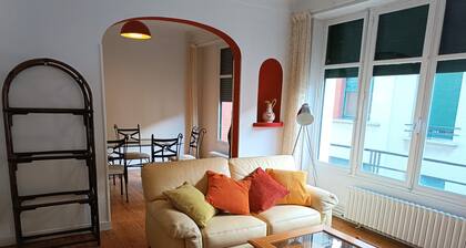 Bright 3BR Apartment in Pau Hyper-Centre