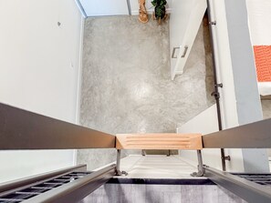 Interior - Loft w/ Gym 5 Miles to Disney & Pet Friendly (Santa Ana)