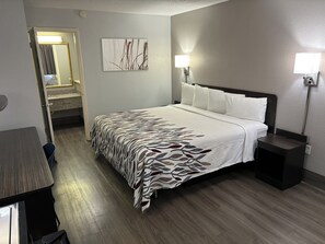 Desk, laptop workspace, blackout curtains, free cots/infant beds