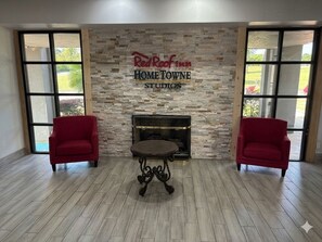 Lobby sitting area - Red Roof Inn Birmingham (Birmingham)
