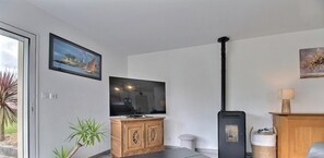 Living area - Des Sureaux - SQUIFFIEC (SQUIFFIEC)