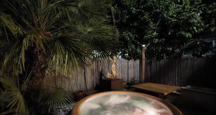 Downtown Zen Apartment