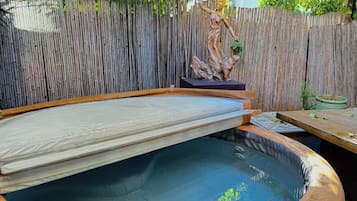 Idromassaggio all'aperto