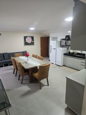 Dining - Luxury apartment 200 meters from the beach. (Porto Seguro)