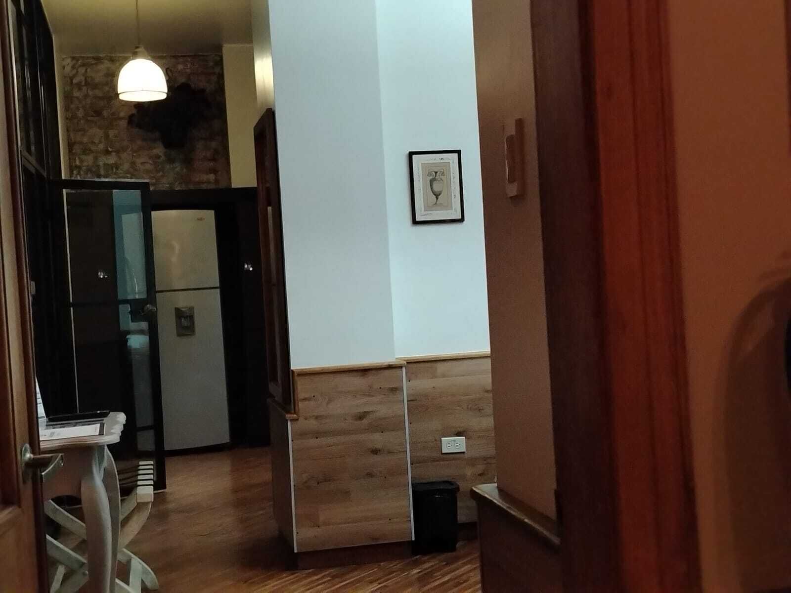 Habitación triple familiar, patio, vistas al patio | Interior