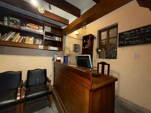 Reception - Hotel Casa Olmedo (Quito)