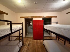 Standard Shared Dormitory, Multiple Beds - Hotel Casa Olmedo (Quito)