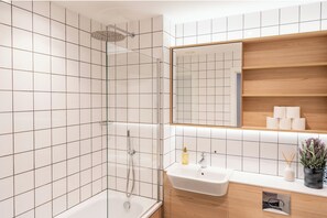 Hair dryer, towels - Stunning Sky View Apartment | Parking | O2 | City (Deritend)