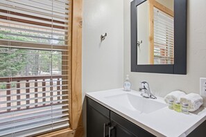 Interior - Lariat Lodge | Hot Tub, Yellowstone, Pizza Oven, Pets, Log Cabin! (Island Park)