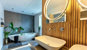 Nhà, 3 phòng ngủ, hút thuốc, sân hiên | Phòng tắm