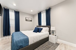 3 chambres, bureau, fer et planche à repasser, Wi-Fi gratuit