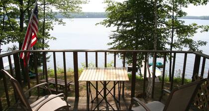 Peaceful 4 Bedroom Cabin on Pickerel Lake!