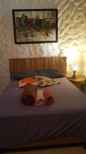 2 bedrooms, iron/ironing board, WiFi, bed sheets - Charming and private house near the best beach in Porto Seguro. (Porto Seguro)