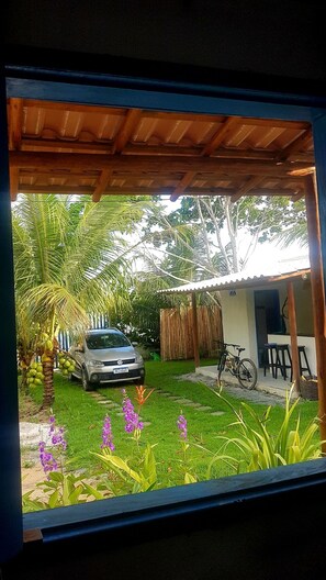 Property grounds - Charming and private house near the best beach in Porto Seguro. (Porto Seguro)