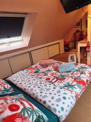 1 bedroom, iron/ironing board, WiFi, bed sheets - Lovely studio 5 minutes from Kerambigorn beach (Fouesnant)