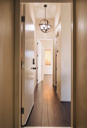 Interior - 2-bedroom Apartment in Downtown Sac Sleeps 8+ (Sacramento)