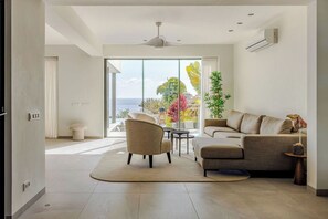 Living area - Luxury seaside villa Bocazul 5 by CAYA (Sint Michiel)