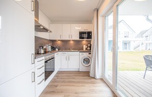 Fridge, microwave, stovetop, dishwasher - Awesome apartment in OstseeResort Olpenitz (OstseeResort Olpenitz)