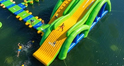 High Tides - Sleeps 14 | Video Games | WaterPark