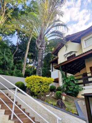 Property grounds - Exclusive house in the Serra da Cantareira mountains | Pool & Nature. (Mairiporã)