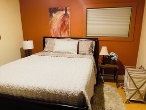 2 habitaciones, escritorio, tabla de planchar con plancha y wifi gratis 