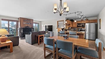 Condo (2 Bedrooms) | Façade de l’hébergement
