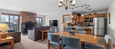 Condo (2 Bedrooms) | Vista frontal de la propiedad