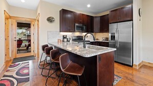 Studio (3 Bedrooms) | Fasilitas properti