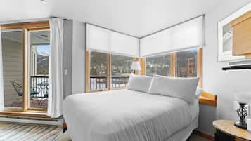 Condo (0 Bedroom) | Property amenity