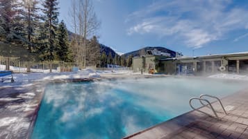 Condo (2 Bedrooms) | Fachada