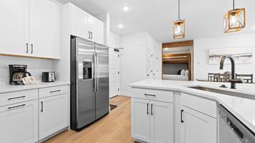 Condo (2 Bedrooms) | Exterior