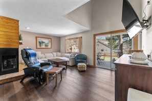 Studio (2 Bedrooms) | Front of property - 204 E. Fox Court (Silverthorne)