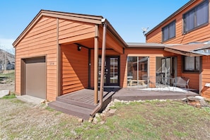 Studio (2 Bedrooms) | Exterior - 204 E. Fox Court (Silverthorne)