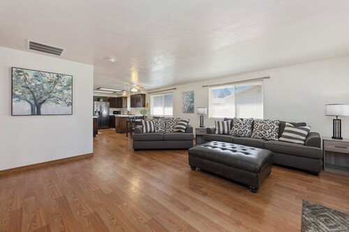 Beautiful 3-bedroom house with AC in adorable Gooding