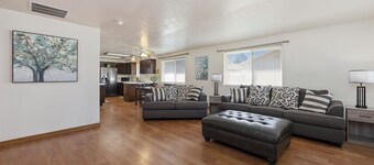 Beautiful 3-bedroom house with AC in adorable Gooding