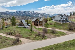 Exterior - Emerald Lookout - Views, Hot Tub, Trails Right Next Door (Steamboat Springs)