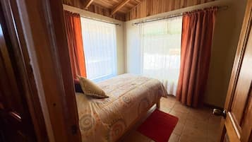 4 bedrooms, WiFi, bed sheets