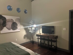 1 habitación, tabla de planchar con plancha, wifi y ropa de cama 