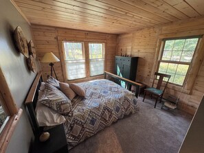 Desk, free WiFi, bed sheets - The Perfect Cabin in the Woods in Silverthorne (Silverthorne)