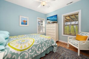 Iron/ironing board, free WiFi, bed sheets - 4BdrmHouse-FencedYard-Deck-Sleeps9 (Ocean City)