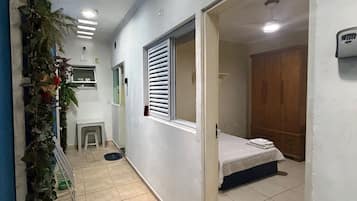 Suíte família, 1 quarto, banheiro privativo