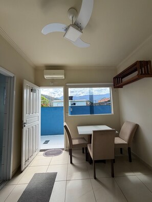 Suite marli luxo c - ar condicionado 500 mts da praia