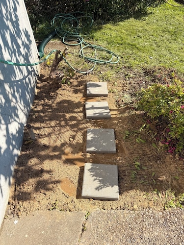 Tacoma Pet Friendly studio ADU with Mature Fruit Trees, Free Laundry, Wifi