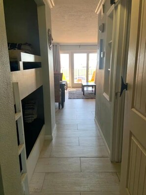 Interior - Ocean View Front Row - Cruise Parking - 2 Pools - Hot Tub - GYM -Tennis (Galveston)