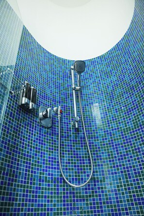 Shower, bidet - Villa Chez Barnie Green - Fiera di Rimini (Rimini)